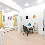 Duplex Prime Location 2bth 2 Feriehus