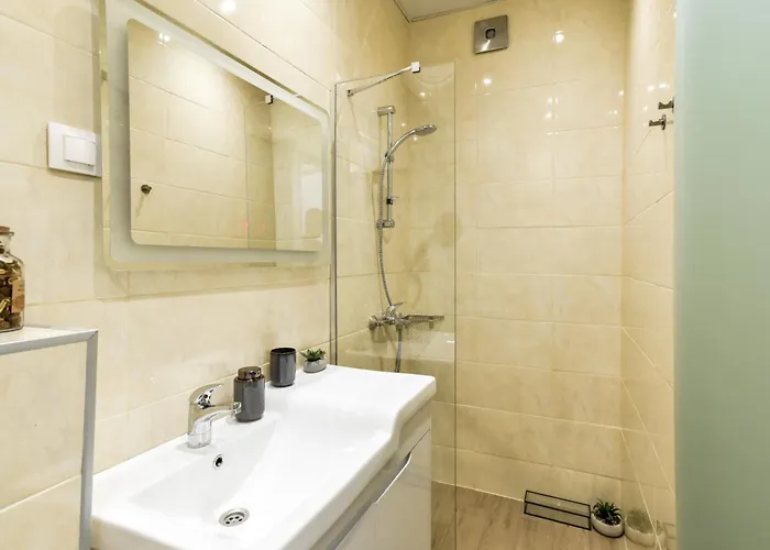 Duplex Prime Location 2bth 2 索菲亞