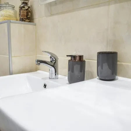 Nyaraló Duplex Prime Location 2bth 2 *