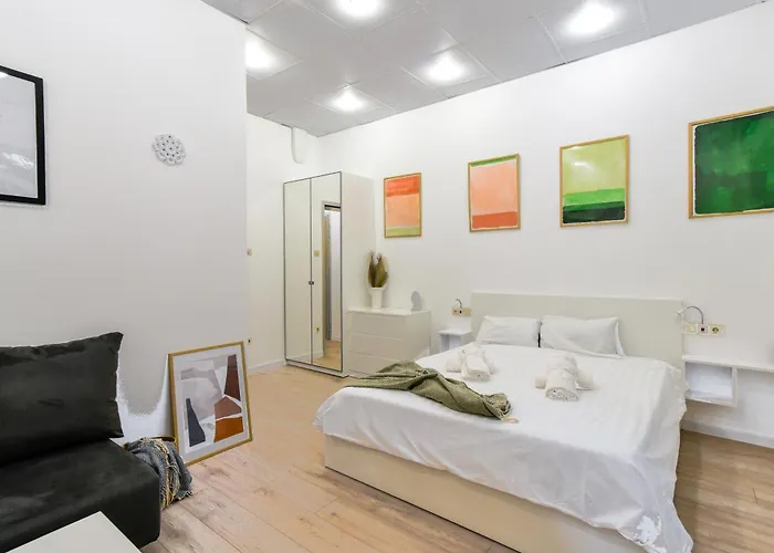 Holiday home Duplex Prime Location 2bth 2 *