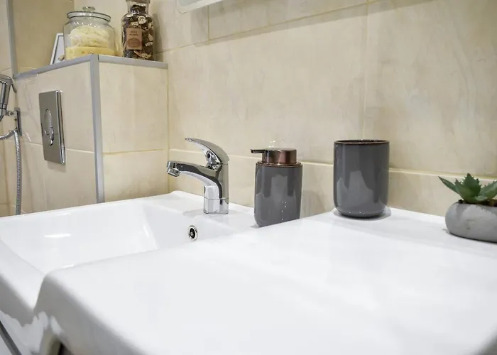 Casa vacanze Duplex Prime Location 2bth 2 *